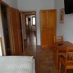 U Janatu S Ubytovanim Cestin