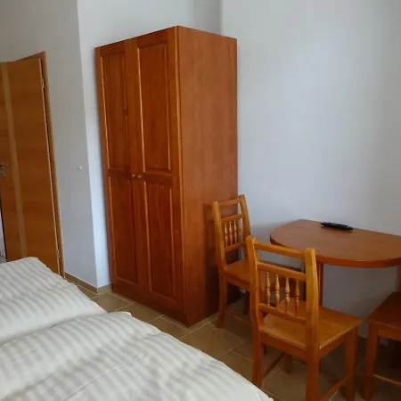 Inn U Janatu S Ubytovanim *