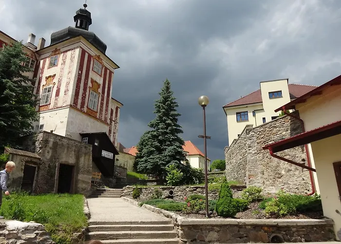 U Janatu S Ubytovanim Gasthof Cestin