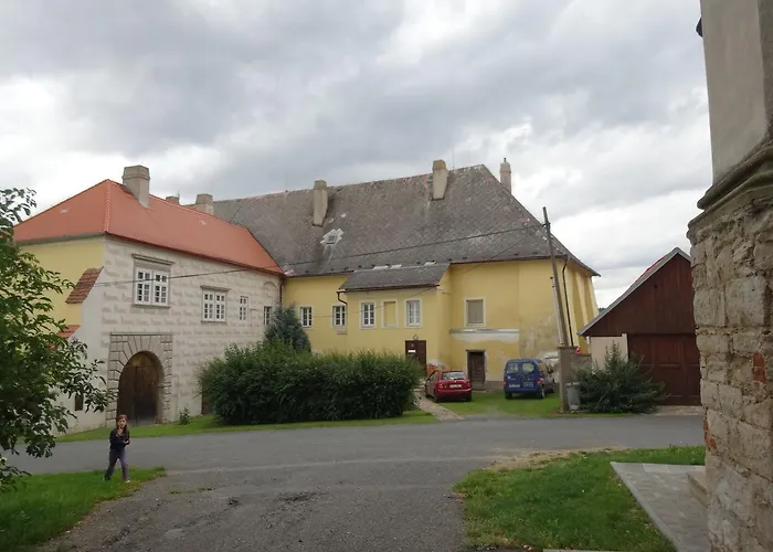 U Janatu S Ubytovanim *