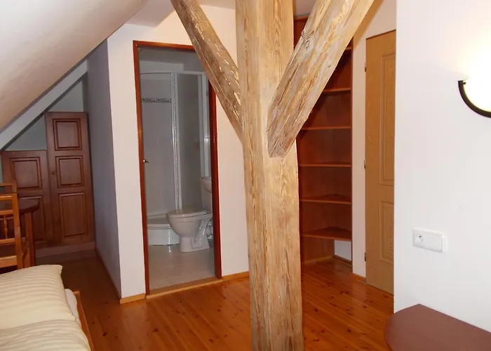 U Janatu S Ubytovanim Gasthof