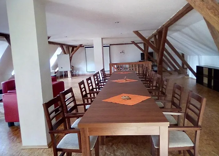 Gasthof U Janatu S Ubytovanim Cestin